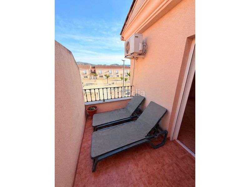 Foto e09f01c4-7d34-4f30-a306-d360505ddde8. Casa adossada amb aparcament a Canals