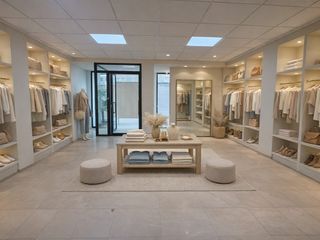 Lloguer Local Comercial  Calle cervantes. Precioso local comercial ideal tienda de ropa