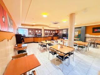 Locale commerciale in Alcúdia de Crespins (l´). Oportunidad de negocio.