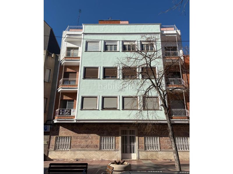 Foto ea02efa8-ebce-4b00-8961-485d3069f7c4. Edifici a Canals