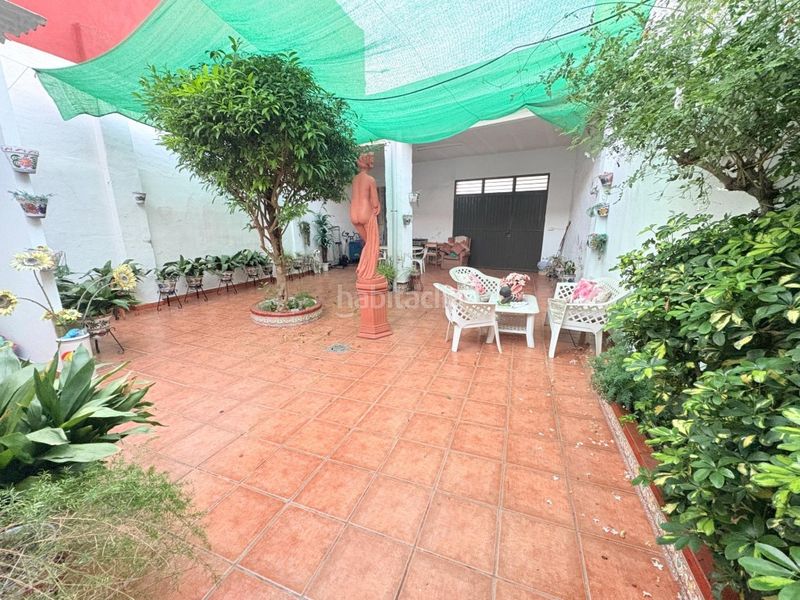 Foto 0bc229e6-c828-4447-894b-ff4a2b645d85. Casa amb aparcament a Alberic