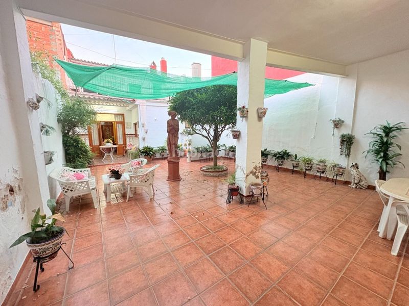 Foto 0d1b25af-6921-4e0b-a5a7-cfead3bdf4c2. Casa amb aparcament a Alberic