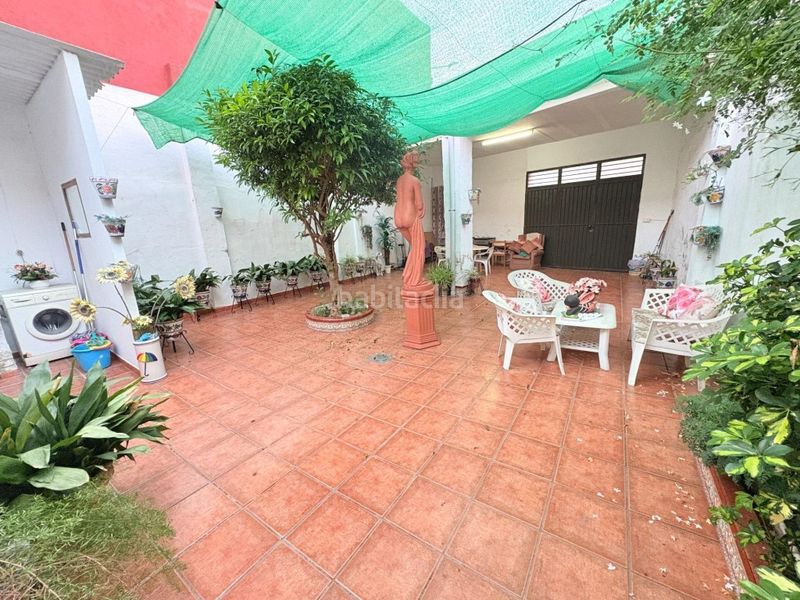 Foto d4a89e43-9b30-4f03-b35a-0d8539827396. Casa amb aparcament a Alberic