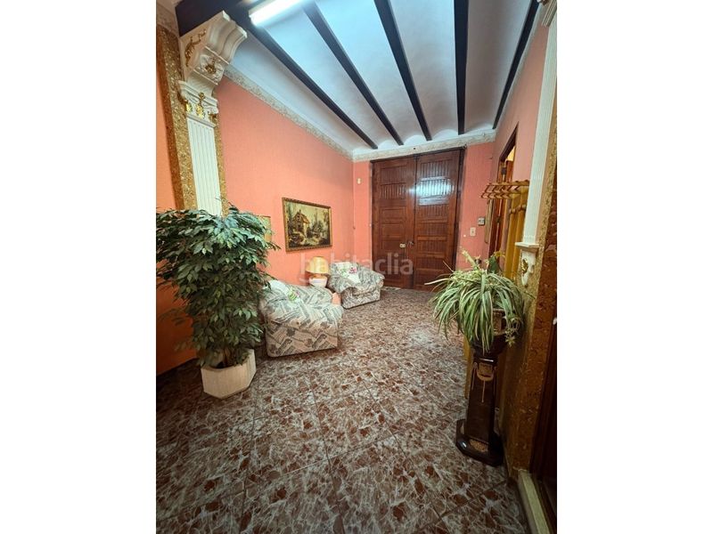 Foto fd273a30-1a5b-49cd-bcb3-2f8cc4f6919b. Casa amb aparcament a Alberic