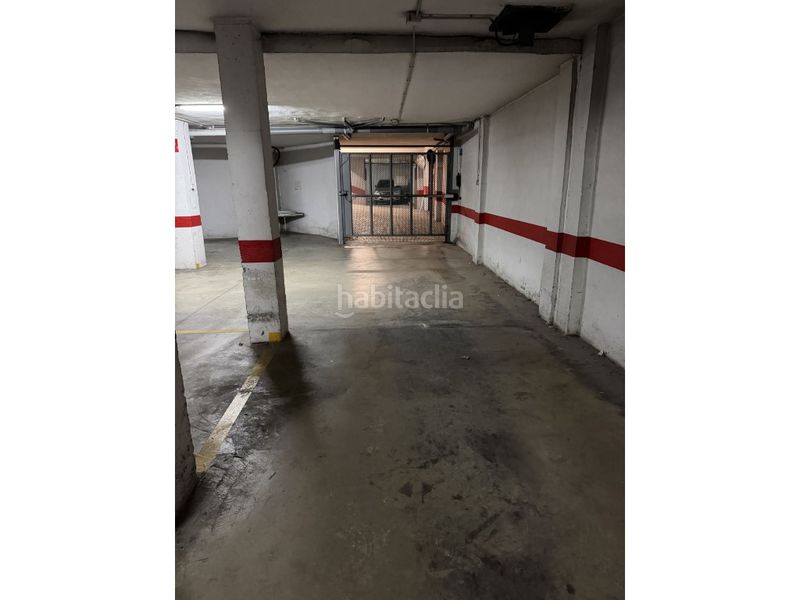 Foto 7f903ce3-7f8d-434e-9505-013c1492cda1. Aparcament cotxe a Canals