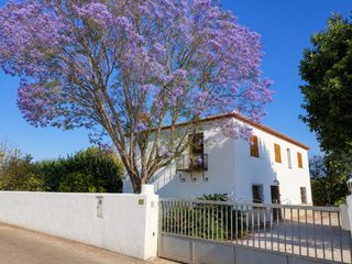 Bauernhof  Partida madrigueres nord. Exclusivo chalet de 400 m en dos alturas con finca de 12.000 m y