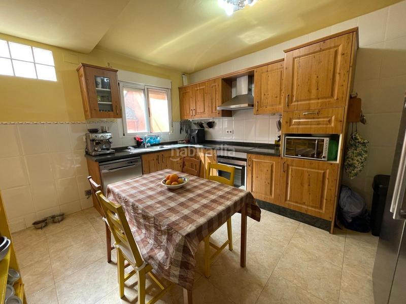Foto 361c5573-a2e7-44c1-9c78-b2cb2059d91d. Casa adosada tu hogar ideal te espera ! en Cocentaina