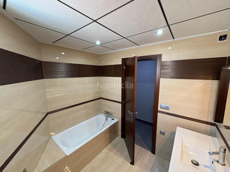 Foto 1c25a99b-dd96-49ad-bc3c-ab811dbbae93. Casa imponente casa en lolleria con calidades excepcionales y vistas a la montaña! en Olleria (l´)