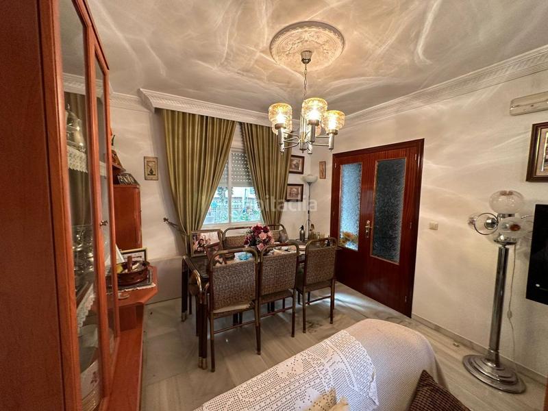 Foto 91d3508f-479d-45a3-9447-7613bd9ae71c. Casa con parcheggio in Lora del Río