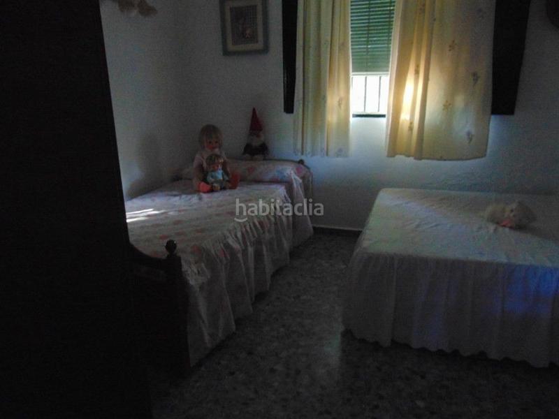 Foto c39004fe-d5a3-41c3-8c75-d48d88eca317. Bauernhof mit heizung parking pool in Lora del Río