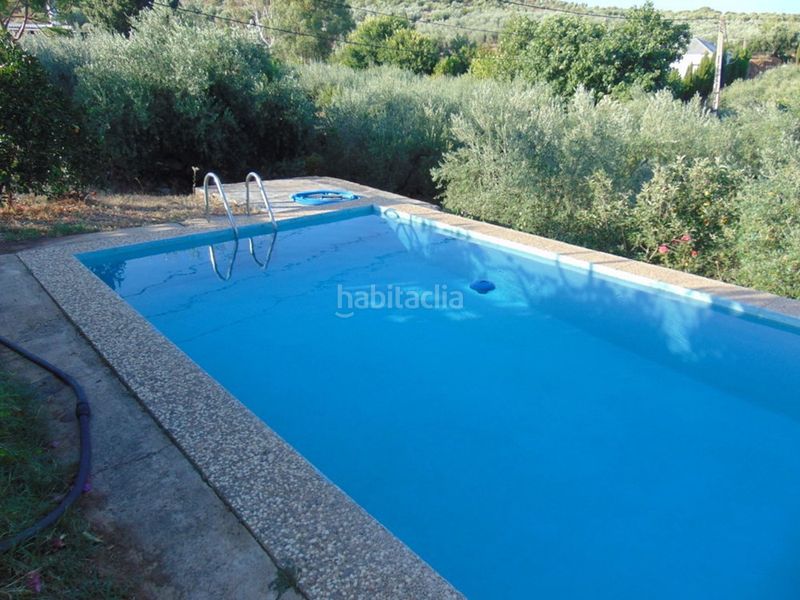 Foto e903c096-01f1-4e03-a2a2-6311939a2556. Masía en Lora del Río