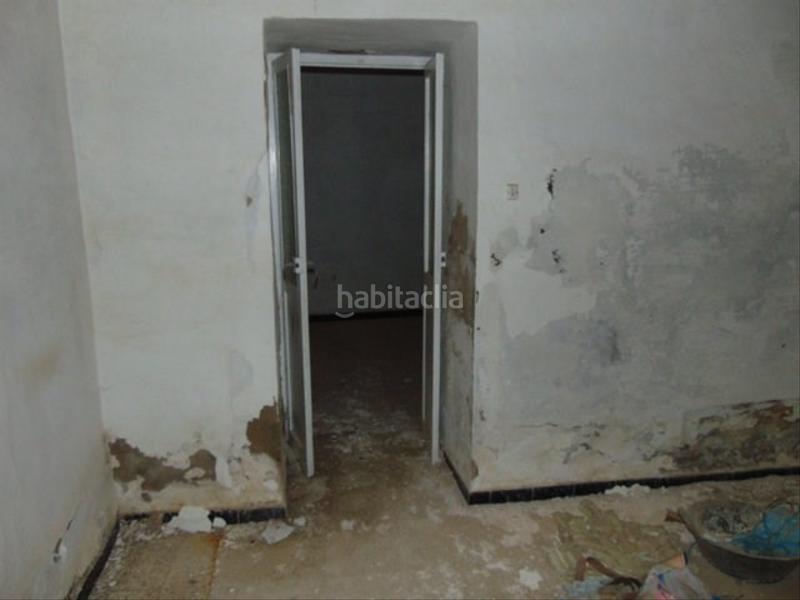 Foto f60e360a-8a51-4f81-aec5-8b2dd848284b. Casa amb calefacció a Carmona