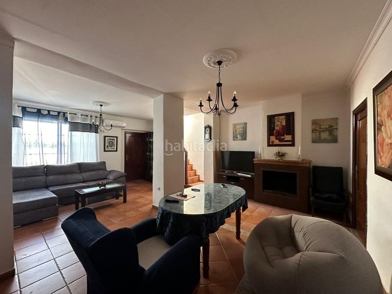 Foto 48fb511b-8936-4982-bee7-98e6169c0167. Casa con riscaldamento parcheggio in Lora del Río