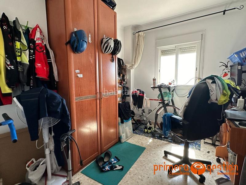 Foto 8da631fd-4911-48f5-a0e7-4731b7deefc2. Piso magnifico piso en segunda planta en buena zona de lora del rio. el inmueble consta de 85 metros útiles de vivienda, distribuido en en Lora del Río