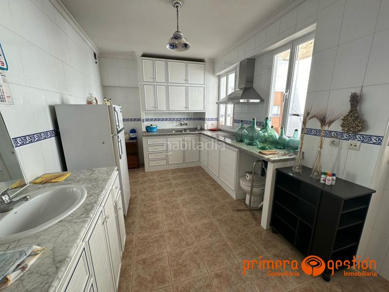 Foto 3486150b-73a2-4322-9664-db0f949db845. Casa con riscaldamento parcheggio in Lora del Río