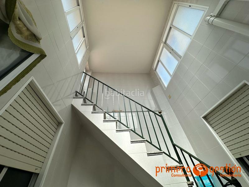 Foto 40f9c91d-afbb-42c7-b433-c1f8c35de6af. Casa con riscaldamento parcheggio in Lora del Río