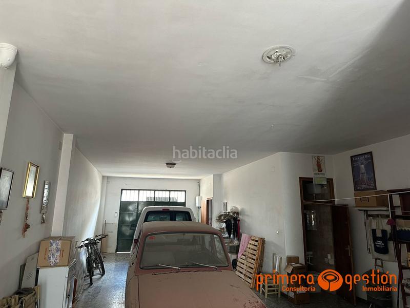 Foto 4cc6f5c2-a530-4030-bdf2-3cb03cea8cfd. Casa con riscaldamento parcheggio in Lora del Río