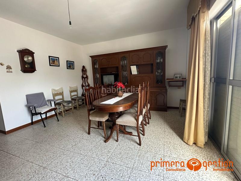 Foto 5dda9a5d-3520-4a03-9bd4-0d3ff6ed4769. Casa con riscaldamento parcheggio in Lora del Río