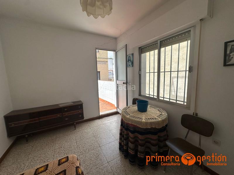 Foto a3c5bb92-0c65-4f6e-9a61-c2fb2775c6d0. Casa con riscaldamento parcheggio in Lora del Río