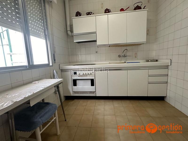 Foto be45f921-871e-4b38-8c01-b579b1cf725c. Casa con riscaldamento parcheggio in Lora del Río