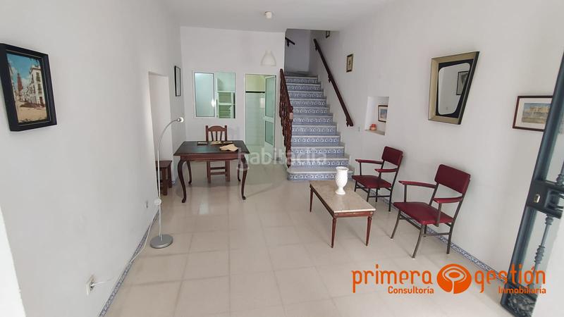 Foto 7c7a2954-93ea-452b-a413-4c3860dd513b. Casa con parcheggio in Carmona