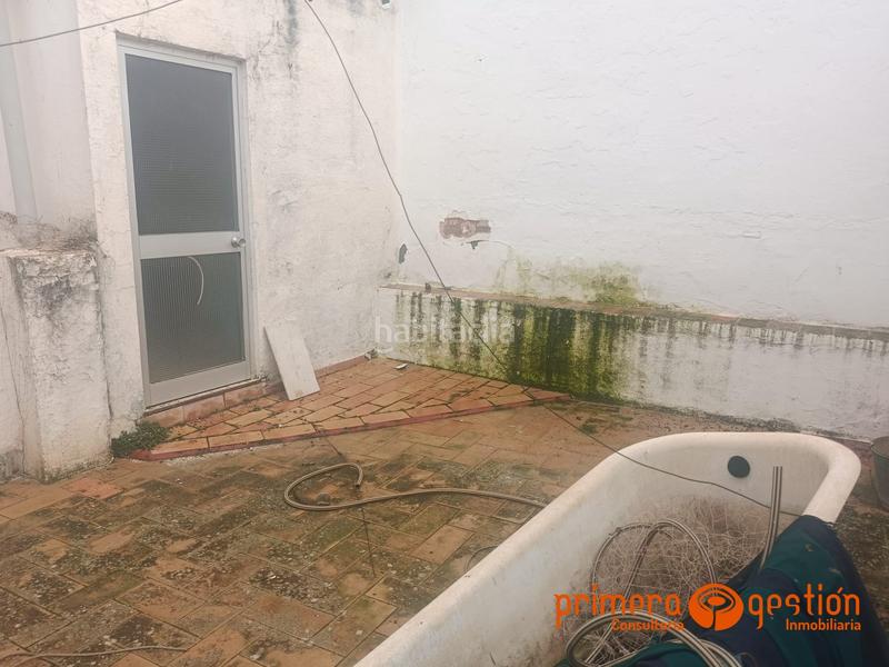 Foto c59541bb-c472-49e1-8dc0-7f08905306e8. Casa con parcheggio in Carmona