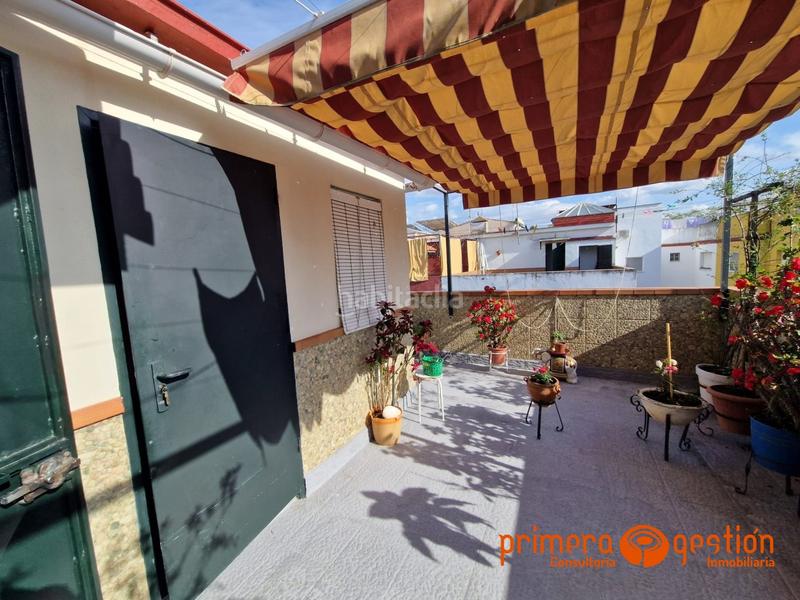 Foto 0a95ddf9-b3c9-423e-8f5f-a23a28ab7bb2. Casa con riscaldamento parcheggio in Lora del Río