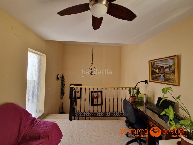 Foto 10d98b73-cf53-4186-ae8e-92579eb90875. Casa con riscaldamento parcheggio in Lora del Río