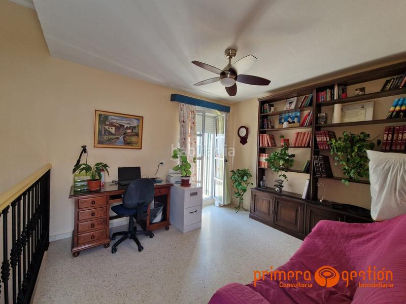 Foto 23ededc8-5a05-495e-888f-c346575dc2e4. Casa con riscaldamento parcheggio in Lora del Río