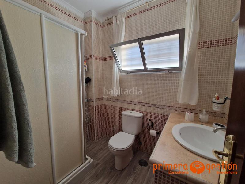 Foto 8d66a9f8-9330-4331-8915-6ad504b29e85. Casa con riscaldamento parcheggio in Lora del Río