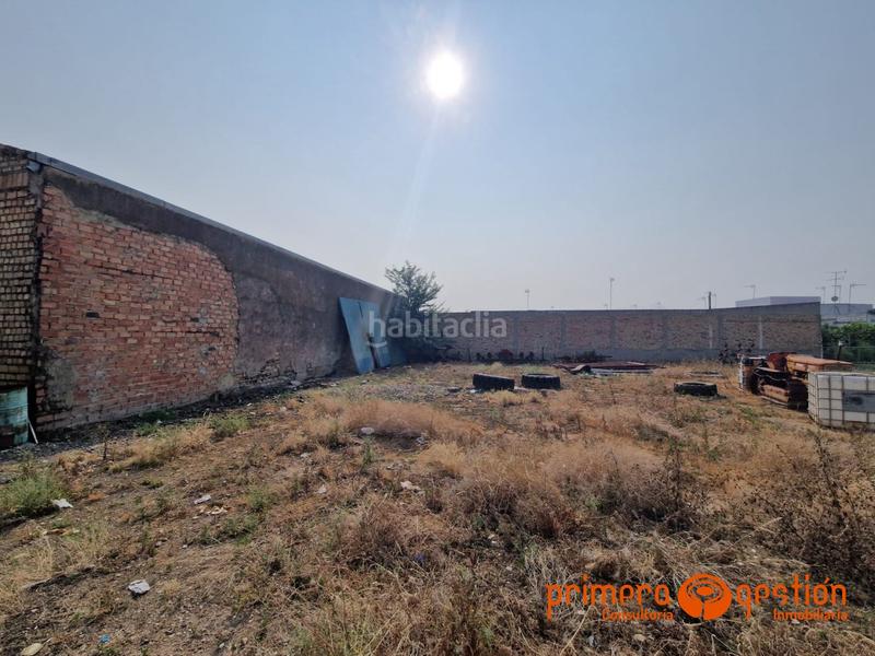 Foto 5958a06d-823a-4943-98d7-009844836b92. Residential plot in Lora del Río