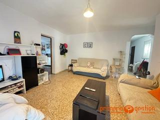 Chalet à Carmona. Vivienda premium en urbanización tres palmeras!a tan solo 5 minu