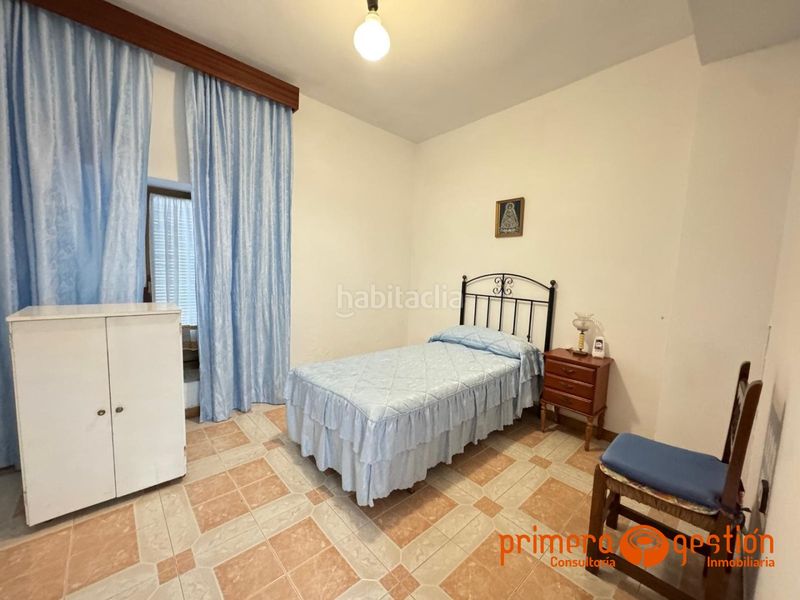 Foto 0ce908a0-93c2-4fdc-b03e-baf0d2da7e27. Casa amb aparcament a Carmona