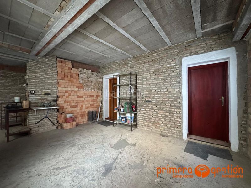 Foto 9d79b43a-a95c-47e7-a15f-7df93127a824. Casa amb aparcament a Carmona