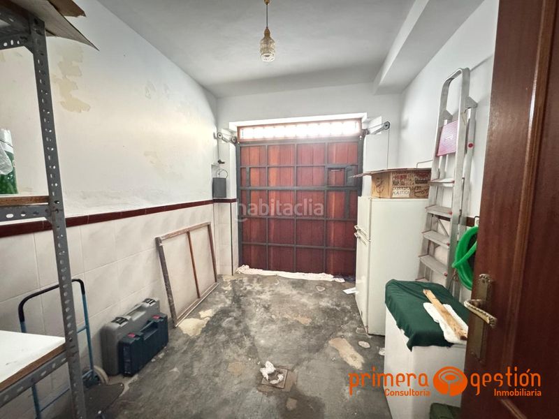 Foto ae68545f-e2b4-4edb-b101-d9f41a05768b. Casa amb aparcament a Carmona