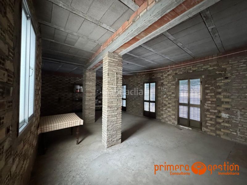 Foto d4574156-221c-45aa-9021-f22e3ad3fba6. Casa amb aparcament a Carmona