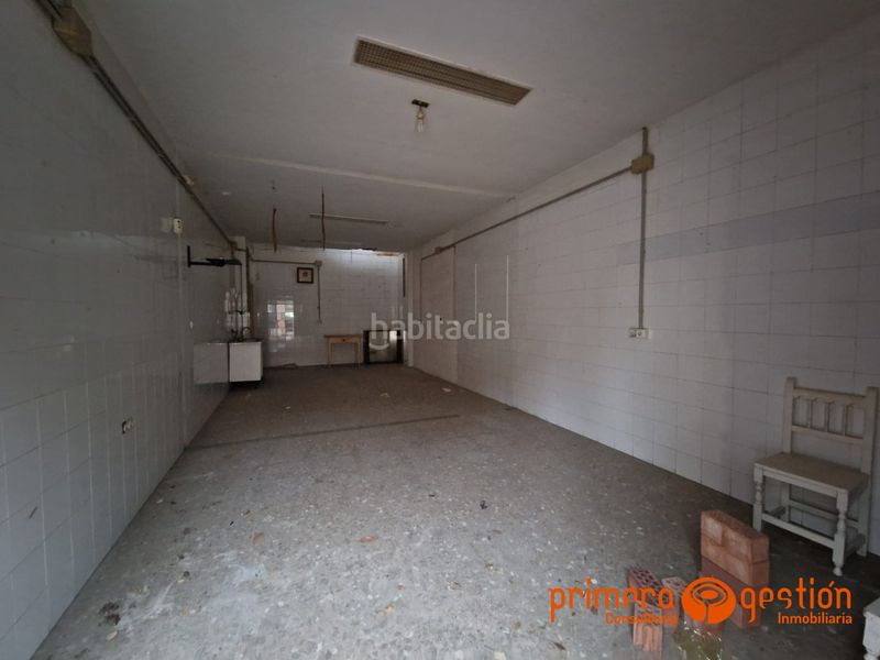 Foto 128c6321-cc4d-48a0-8303-d1a489058c34. Local comercial a Lora del Río