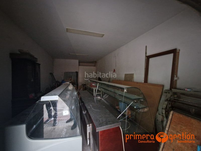 Foto 87507286-9414-41fc-8bf1-6de71862314c. Local comercial a Lora del Río