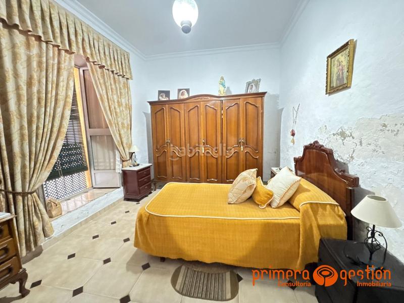 Foto 04124396-b2e4-4ce8-907e-e25d6e811757. Maison dans Carmona