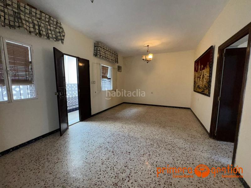 Foto 52a9b4e2-bc15-4b0d-bab8-0568b49f4b48. Maison dans Carmona