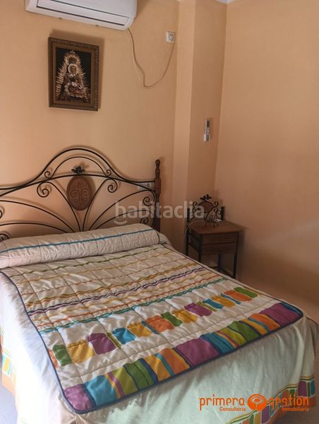 Foto 2e2c4f59-e813-4a6c-9af8-1e3ce44f4702. Casa amb aparcament a Lora del Río
