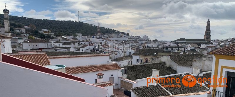 Foto 476f3ba3-fe89-4cdb-a403-eaf4673ce9d0. Casa a Constantina