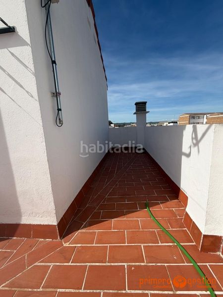 Foto 82484205-98e9-4013-9525-959c831b03e2. Dúplex amb calefacció a Lora del Río