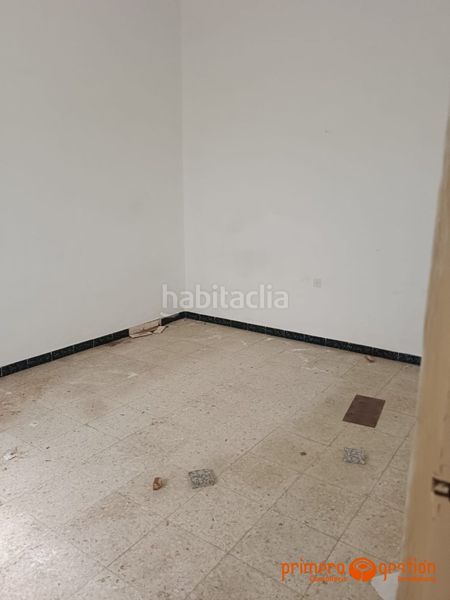 Foto 2f6fff93-b7f2-431d-94ba-53e1399bb734. Casa amb aparcament a Carmona