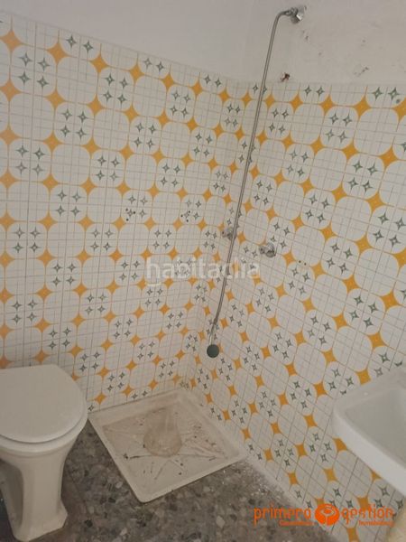 Foto 59f1f933-a584-49e8-aa75-bf99b4cd603e. Casa amb aparcament a Carmona