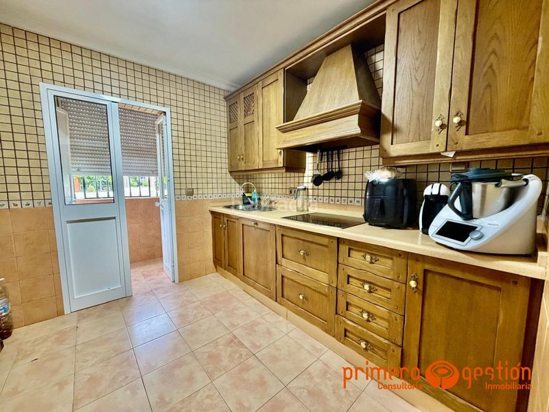 Foto c4ad47be-1371-4b28-a748-9412d13c0a0f. Pis amb calefacció a Lora del Río