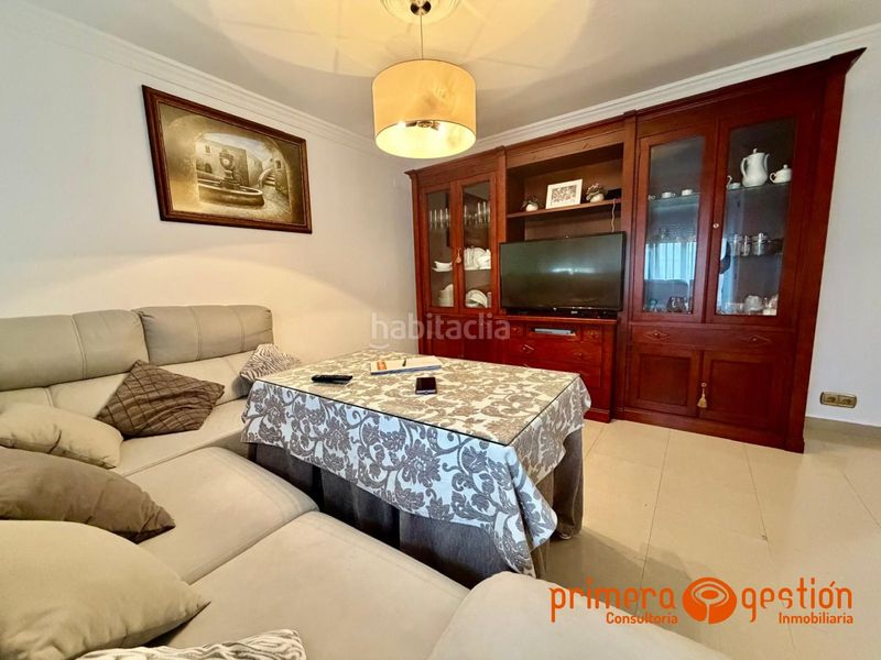 Foto d38827c4-1141-474e-96bc-5fe965d96549. Pis amb calefacció a Lora del Río