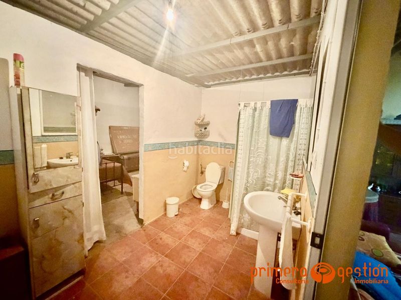 Foto ab20abfc-bd1e-42ef-a83d-bab89ee15af9. Terreny residencial a Lora del Río