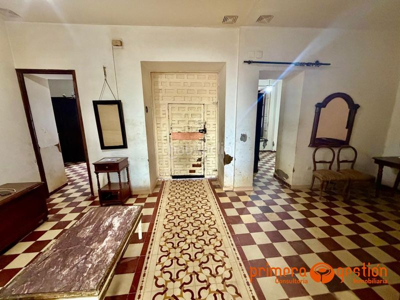 Foto 6ad8b857-b38e-4dfd-9598-25c0e607f299. Casa a Lora del Río