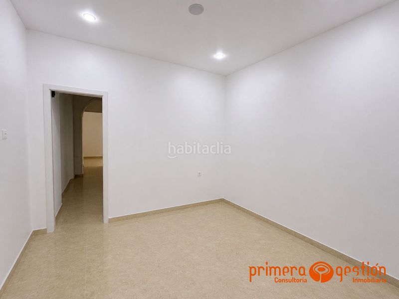 Foto 4f1d1372-f6b7-49a5-b8e2-e980ba08dbd6. Casa a Fuentes de Andalucía